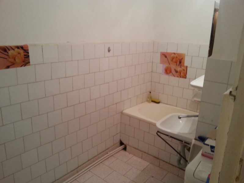  garsoniera situata in zona INEL II - DR -uri,