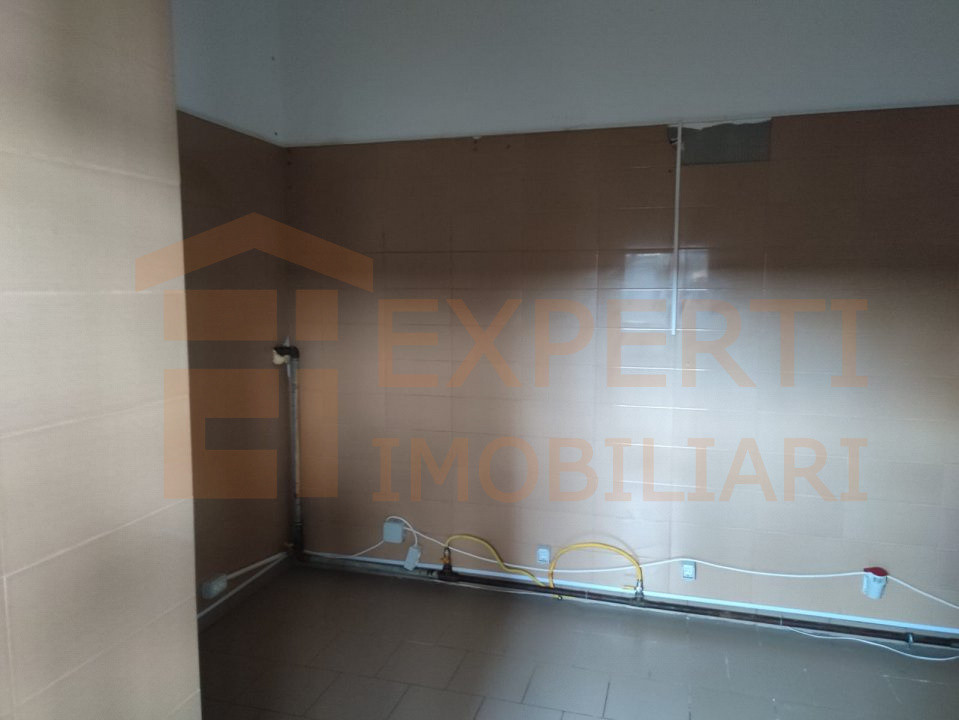SPATIU COMERCIAL ( RESTAURANT), in zona TOMIS PLUS,
