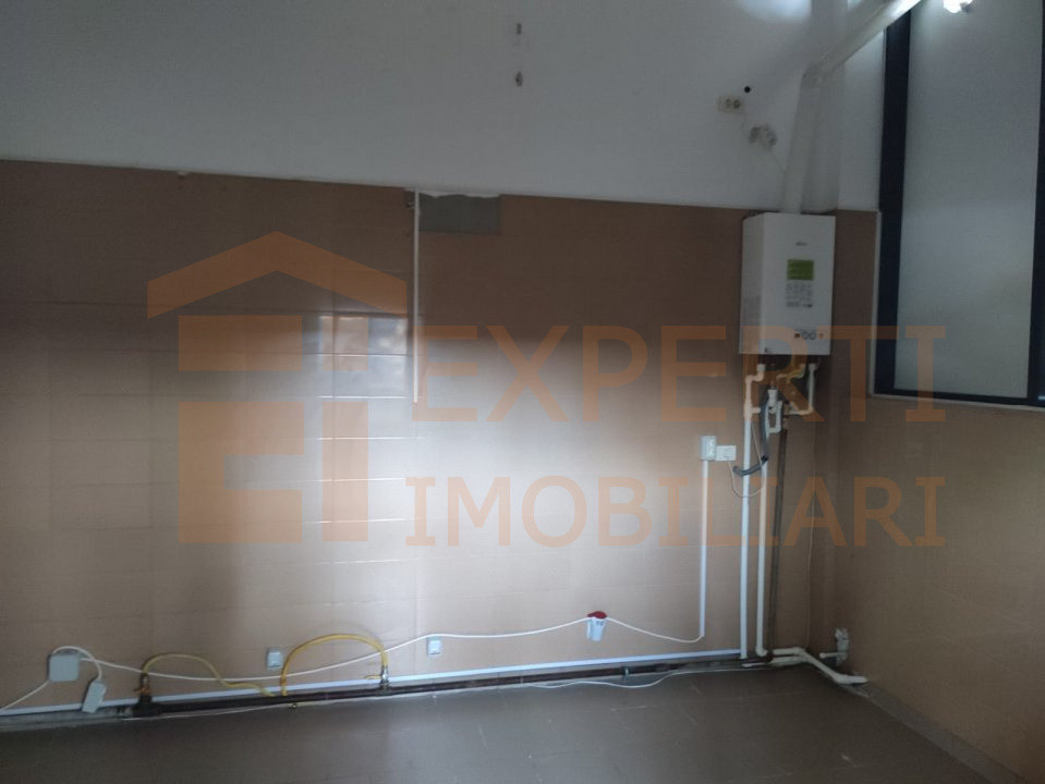 SPATIU COMERCIAL ( RESTAURANT), in zona TOMIS PLUS,