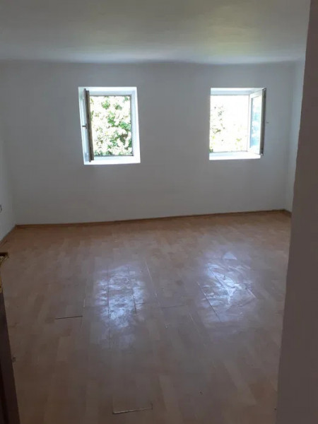 Apartament situat in zona CENTRU