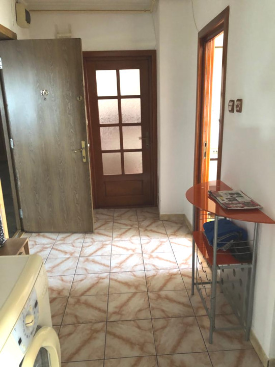  Apartament situat in zona  Cora -Pod Butelii,