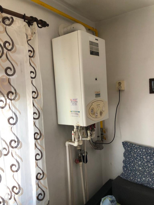  Apartament situat in zona  Cora -Pod Butelii,