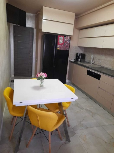 apartament situat in zona TOMIS PLUS,