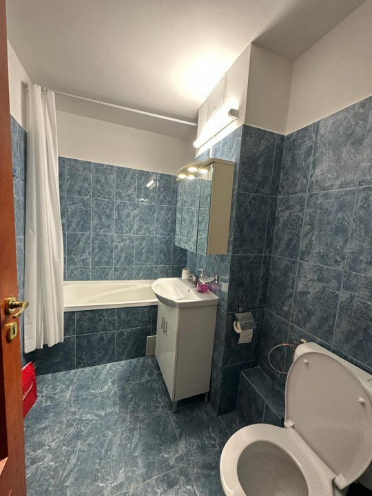 Apartament de inchiriat, compus din 2 camere situat in zona DACIA - INTERSECTIE