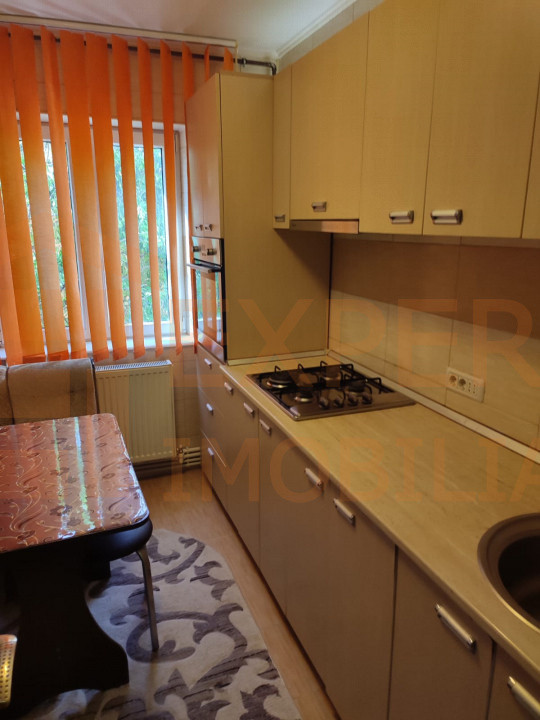 apartament situat in zona DACIA