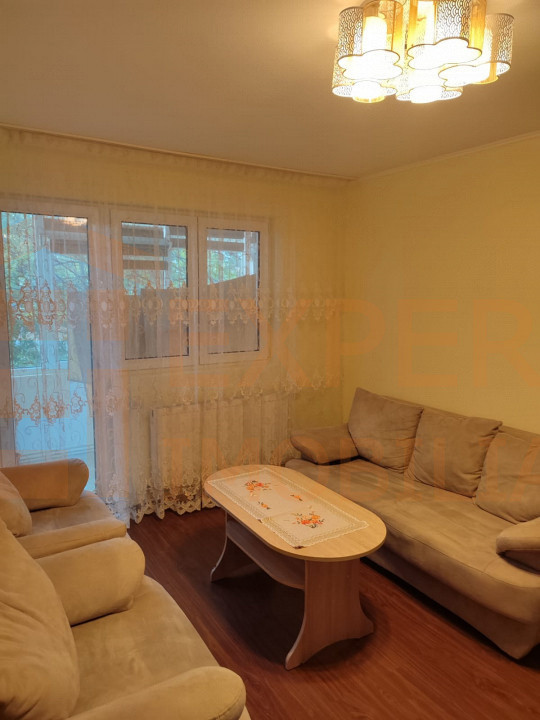 apartament situat in zona DACIA