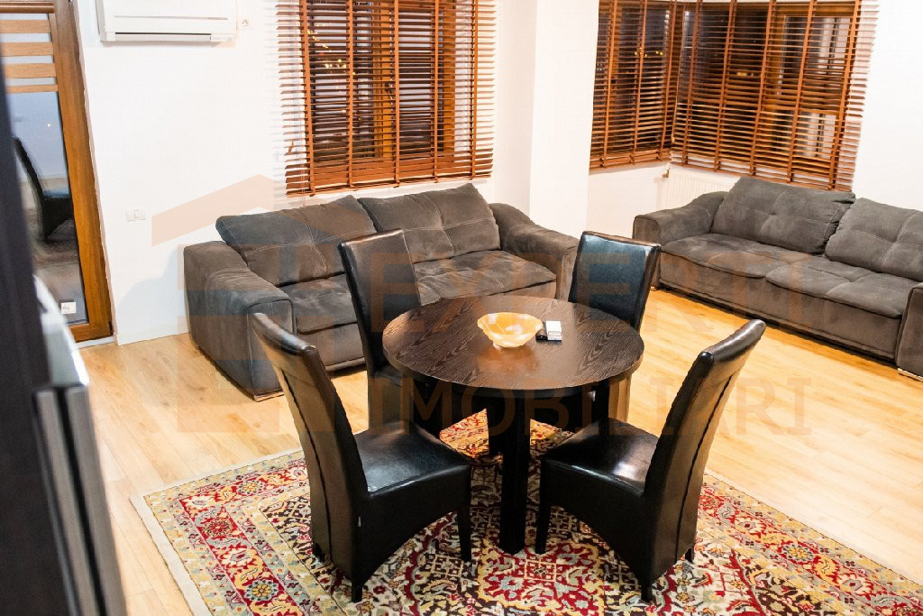 Apartament situat in zona CITY MALL - bloc 2016