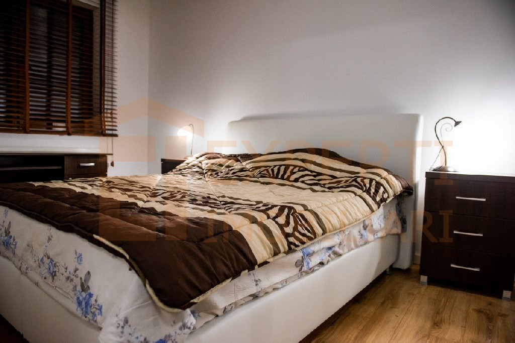 Apartament situat in zona CITY MALL - bloc 2016
