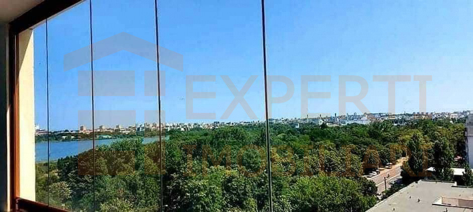 Apartament situat in zona CITY MALL - bloc 2016