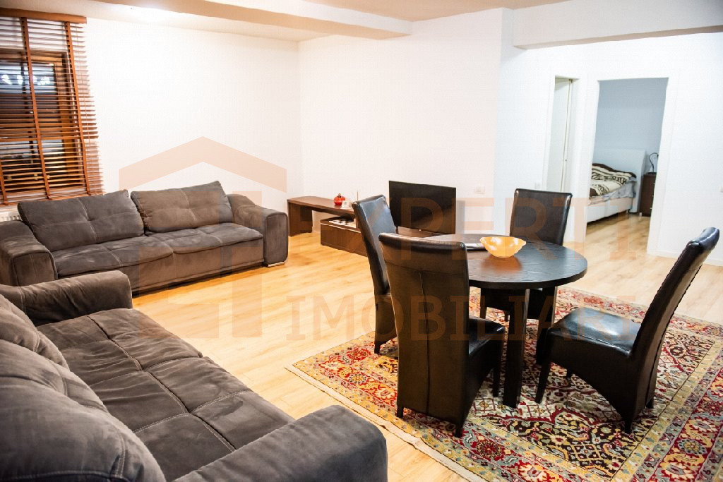 Apartament situat in zona CITY MALL - bloc 2016