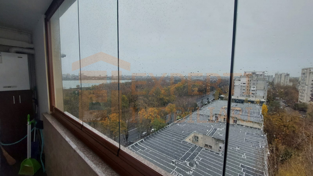 Apartament situat in zona CITY MALL - bloc 2016