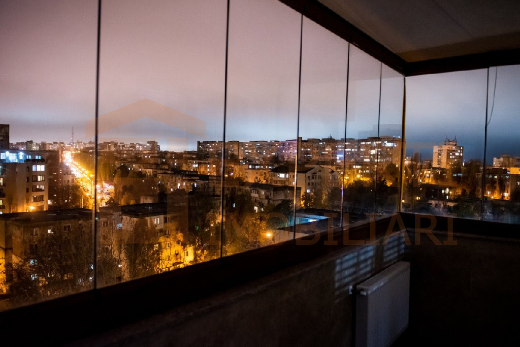 Apartament situat in zona CITY MALL - bloc 2016