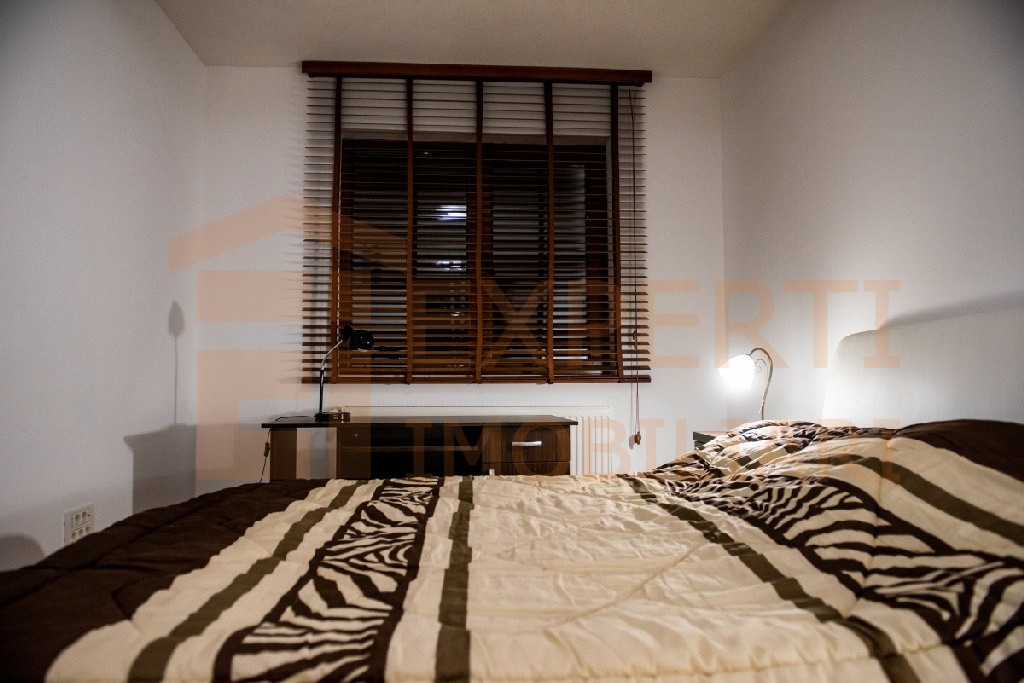 Apartament situat in zona CITY MALL - bloc 2016