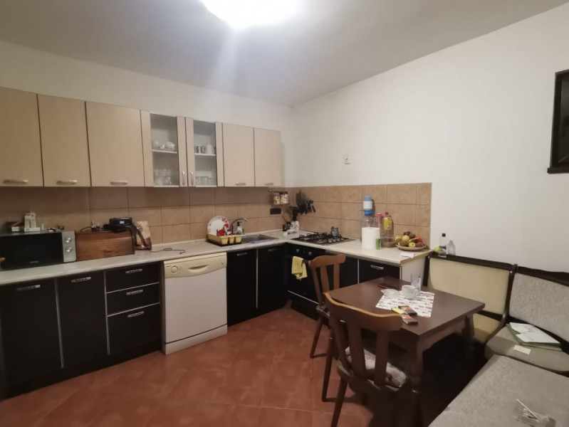 imobilul P+2, situat in zona FALEZA NORD, langa Plaja 3 Papuci,  