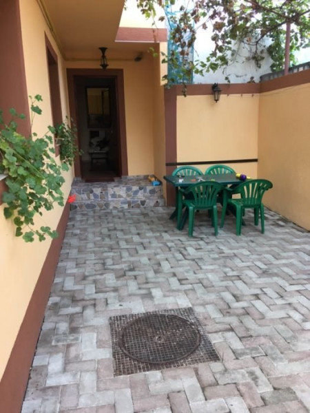 imobilul P+2, situat in zona FALEZA NORD, langa Plaja 3 Papuci,  