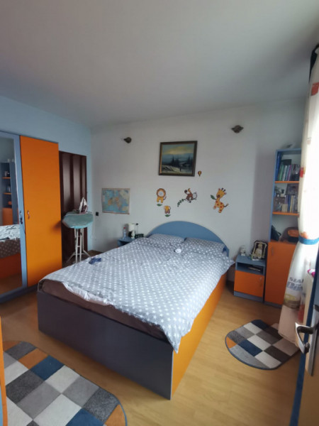 imobilul P+2, situat in zona FALEZA NORD, langa Plaja 3 Papuci,  