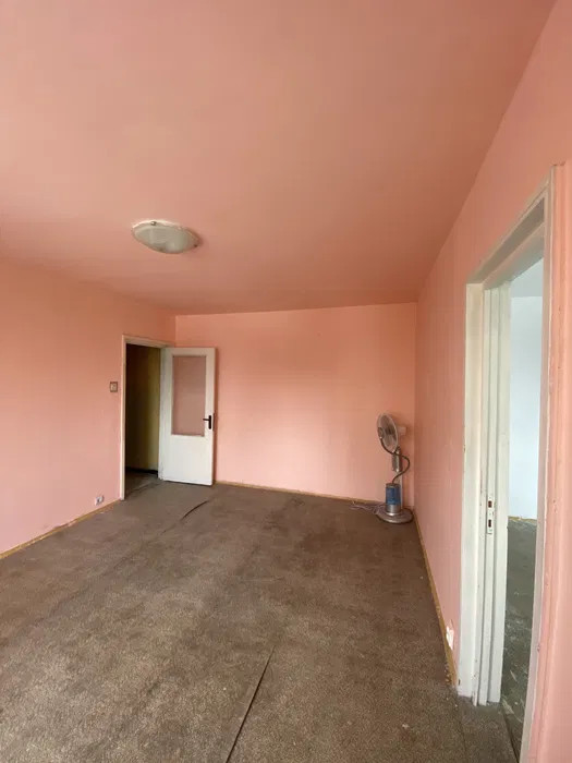 apartament cu 2 camere semidecomandate, situat in zona KM 4-5, 