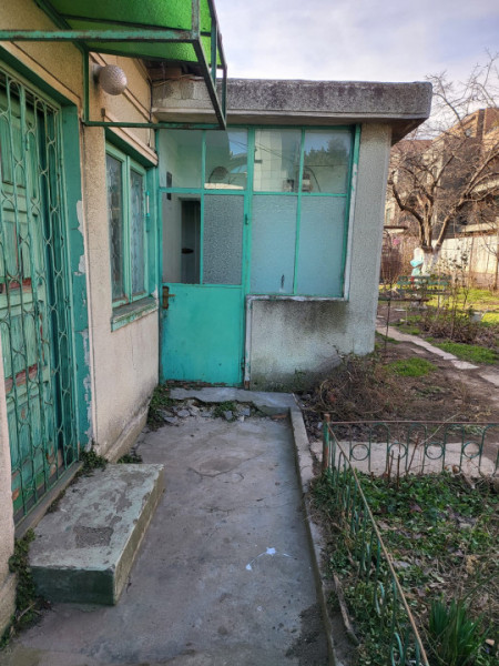  casa demolabila, situata in zona ICIL 