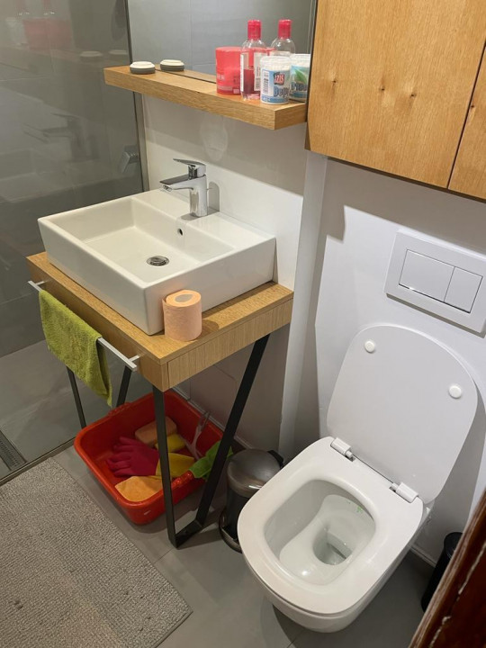 apartament situat in zona FALEZA NORD - DELFINARIU, vis-a-vis MC DONALD`S, 