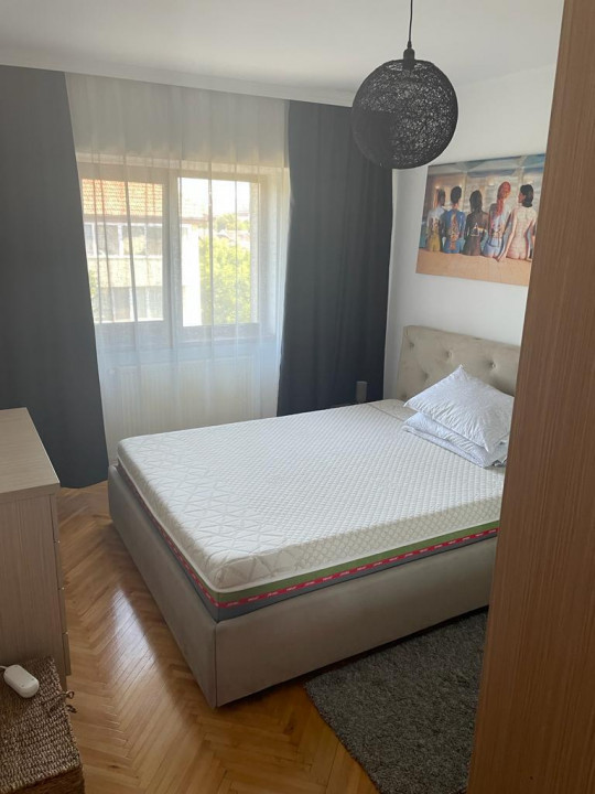 apartament situat in zona FALEZA NORD - DELFINARIU, vis-a-vis MC DONALD`S, 