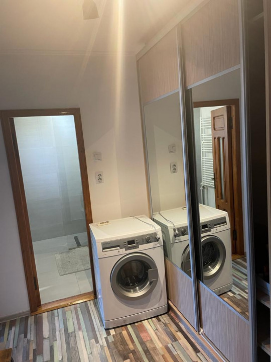 apartament situat in zona FALEZA NORD - DELFINARIU, vis-a-vis MC DONALD`S, 