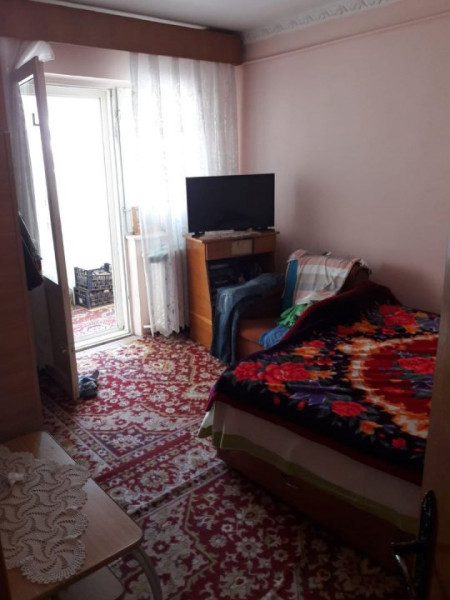 Apartament 4 camere situat in zona DACIA