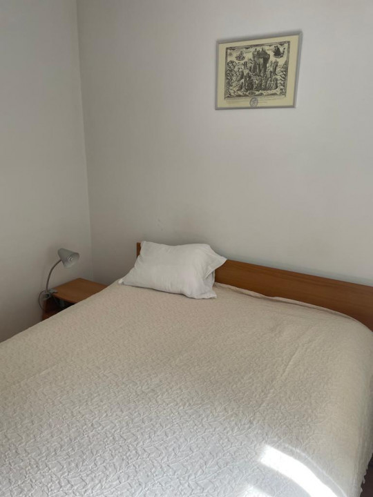  apartament 4 camere decomandate, situat în zona INEL II