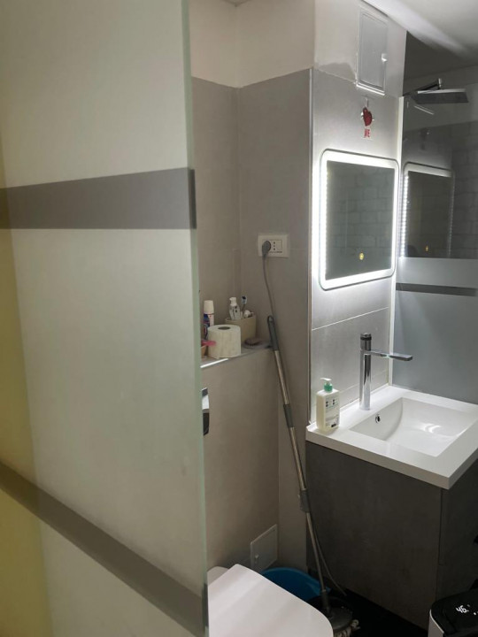  apartament 4 camere decomandate, situat în zona INEL II