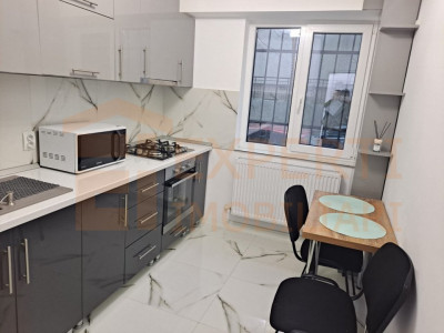 Apartament cu 2 camere decomandate in zona TOMIS III