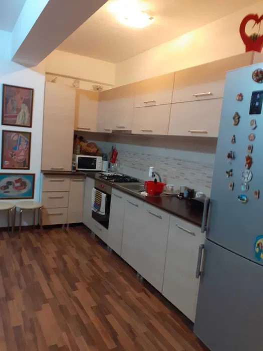  apartament cu 2 camere, situat in zona TOMIS PLUS, 