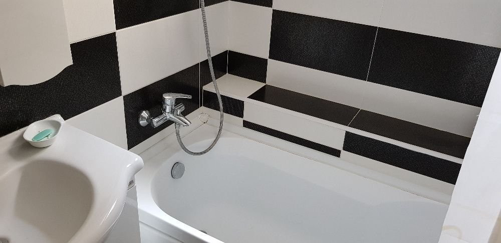  apartament cu 2 camere, situat in zona TOMIS PLUS, 