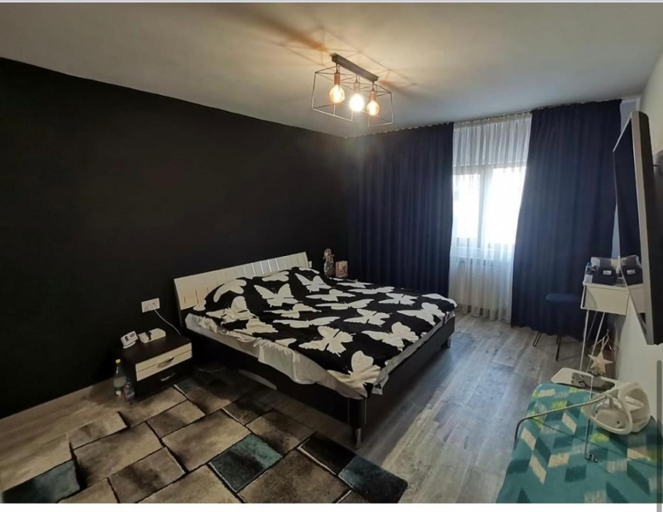  apartament cu 2 camere decomandate situat in zona INEL II