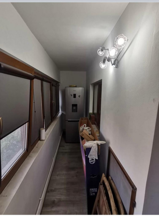  apartament cu 2 camere decomandate situat in zona INEL II