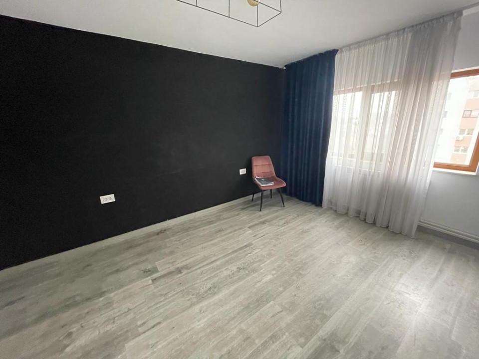  apartament cu 2 camere decomandate situat in zona INEL II