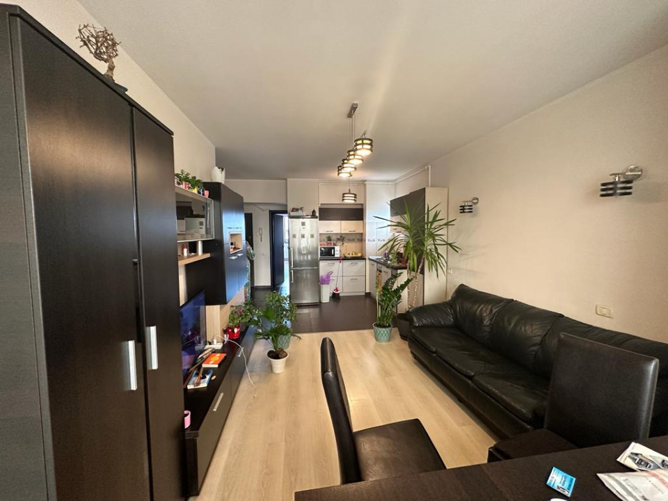 Apartament 3 camere de inchiriat in zona DELFINARIU , termen lung