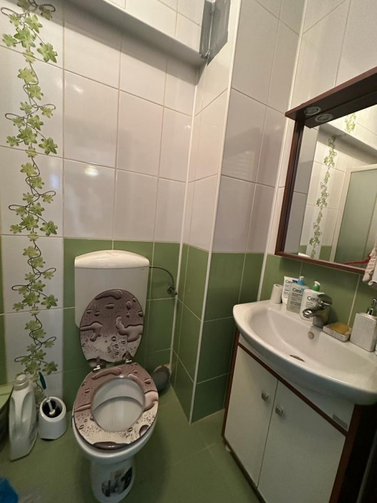 Apartament 3 camere de inchiriat in zona DELFINARIU , termen lung