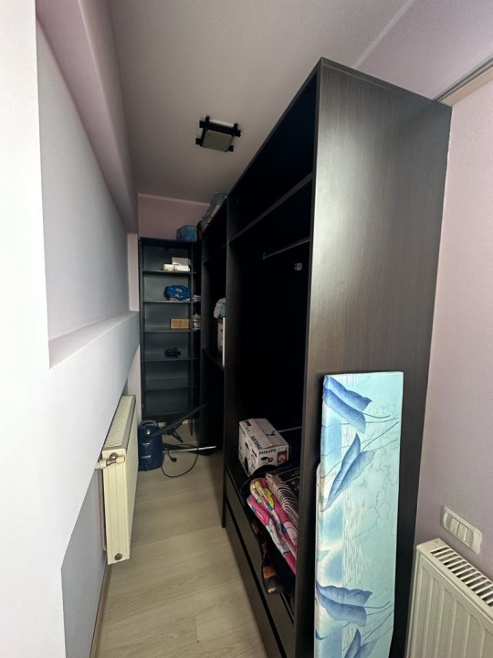 Apartament 3 camere de inchiriat in zona DELFINARIU , termen lung