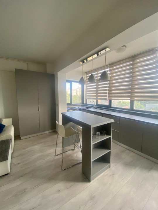 Apartament cu 2 camere  CASA DE CULTURA - prima inchiriere