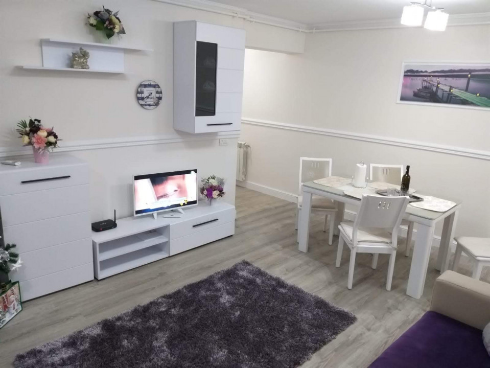 Apartament 3 camere Faleza Nord 