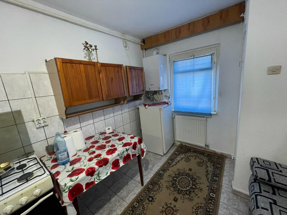 Apartament 2 camere decomandate zona MARVIMEX - INEL II