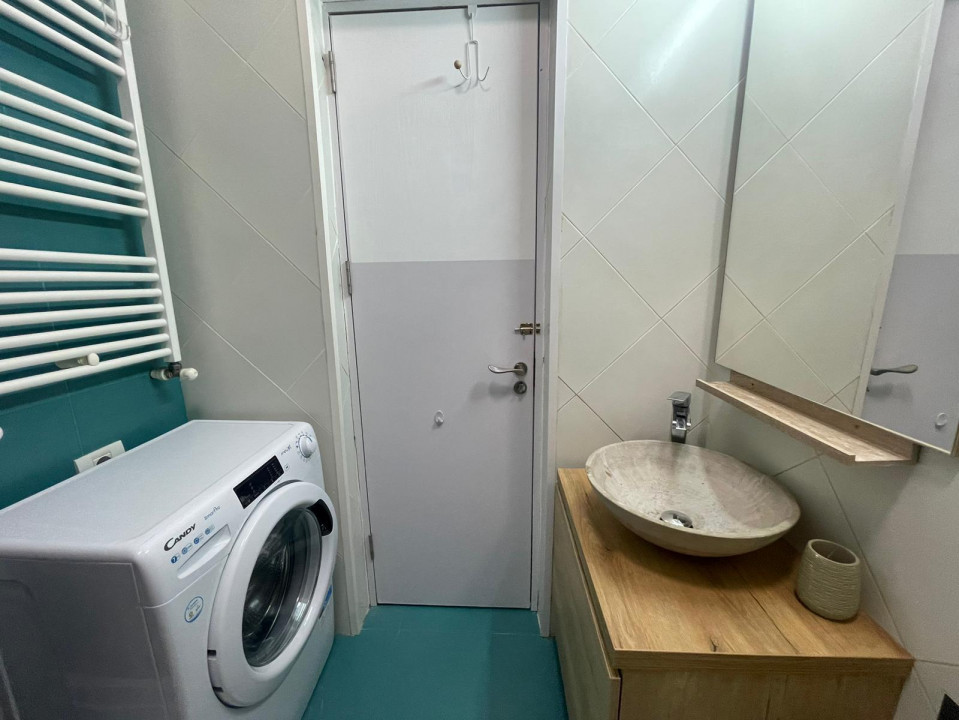  apartament cu 3 camere si terasa, la DACIA – SCOALA SPECTRUM, in bloc nou