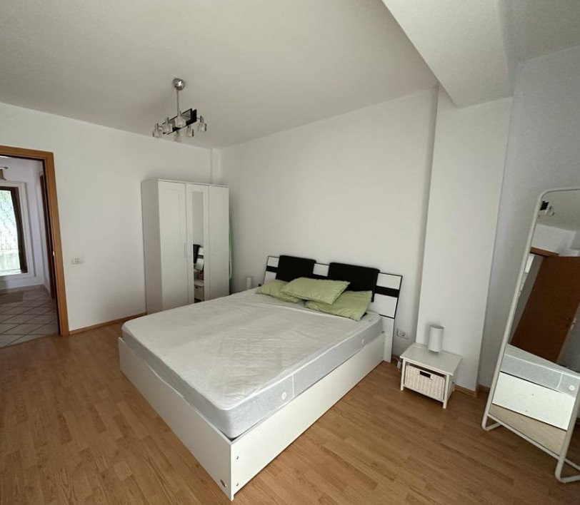 Apartament 2 camere vedere frontala la lac in MAMAIA