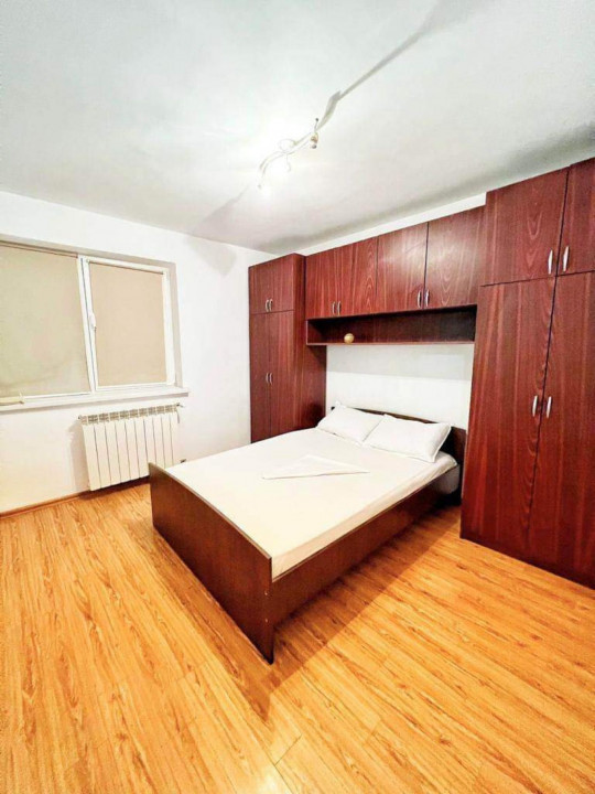  apartament situat in zona TOMIS NORD, compus din 2 camere nedecomandate, 