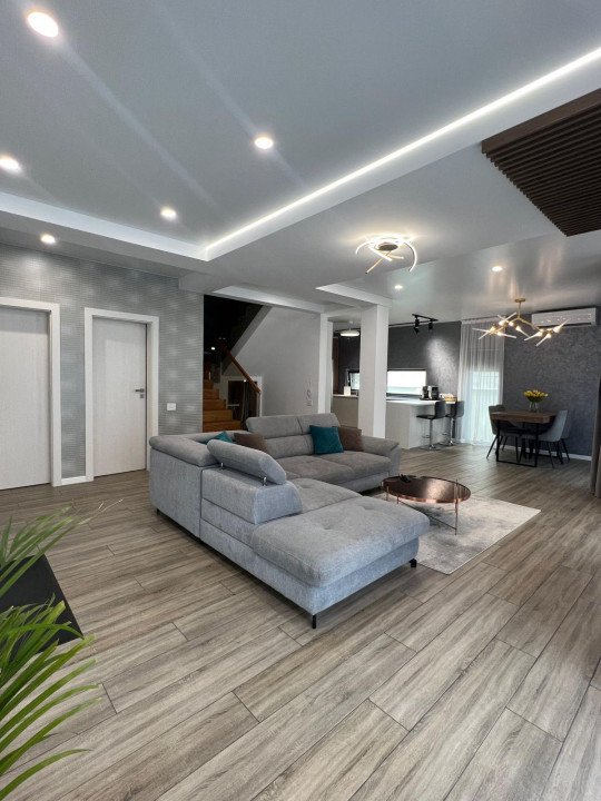 Casa P+1E in OVIDIU