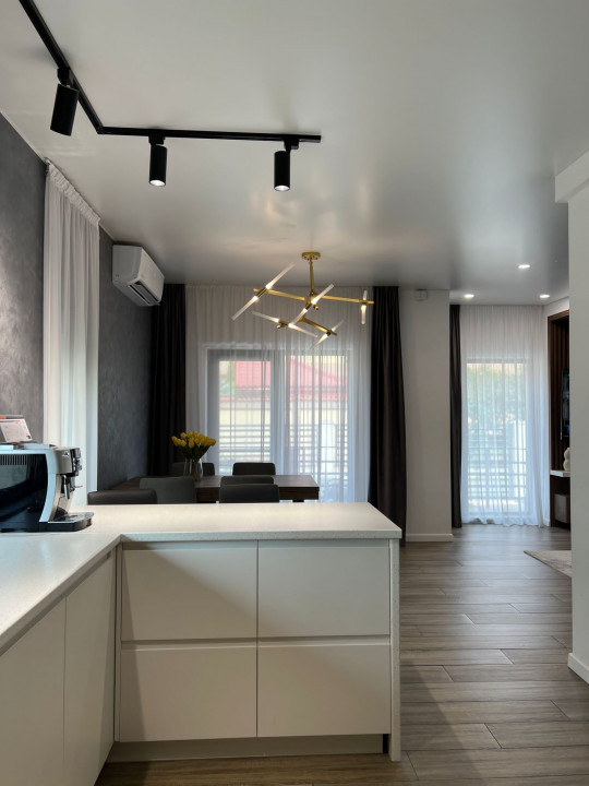 Casa P+1E in OVIDIU