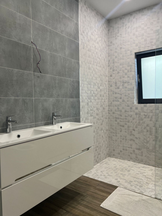 Casa P+1E in OVIDIU