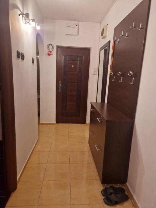 apartament cu 2 camere semidecomandate, situat in zona CENTRU - TEATRUL FANTASIO