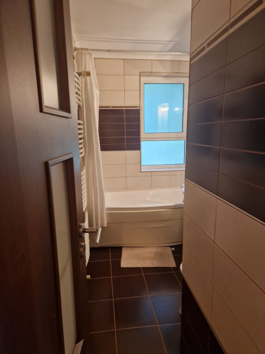 apartament cu 2 camere semidecomandate, situat in zona CENTRU - TEATRUL FANTASIO