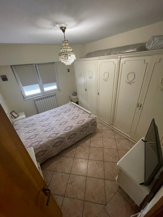 apartament cu  3 camere decomandate confort 0, la TROCADERO, etaj 1
