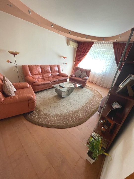 apartament cu 3 camere decomandate confort 0, in TOMIS III, etaj 1, 72 mp